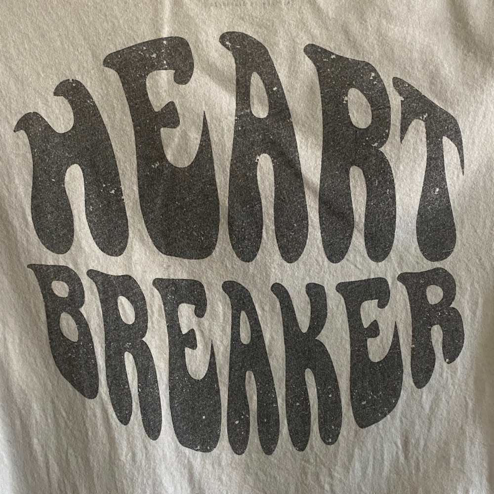 Billabong Heart Breaker Graphic Tee 💔